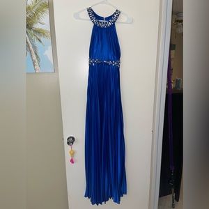 Prom Dress , Royal Blue , Rhinestones
Worn once! Silk texture material